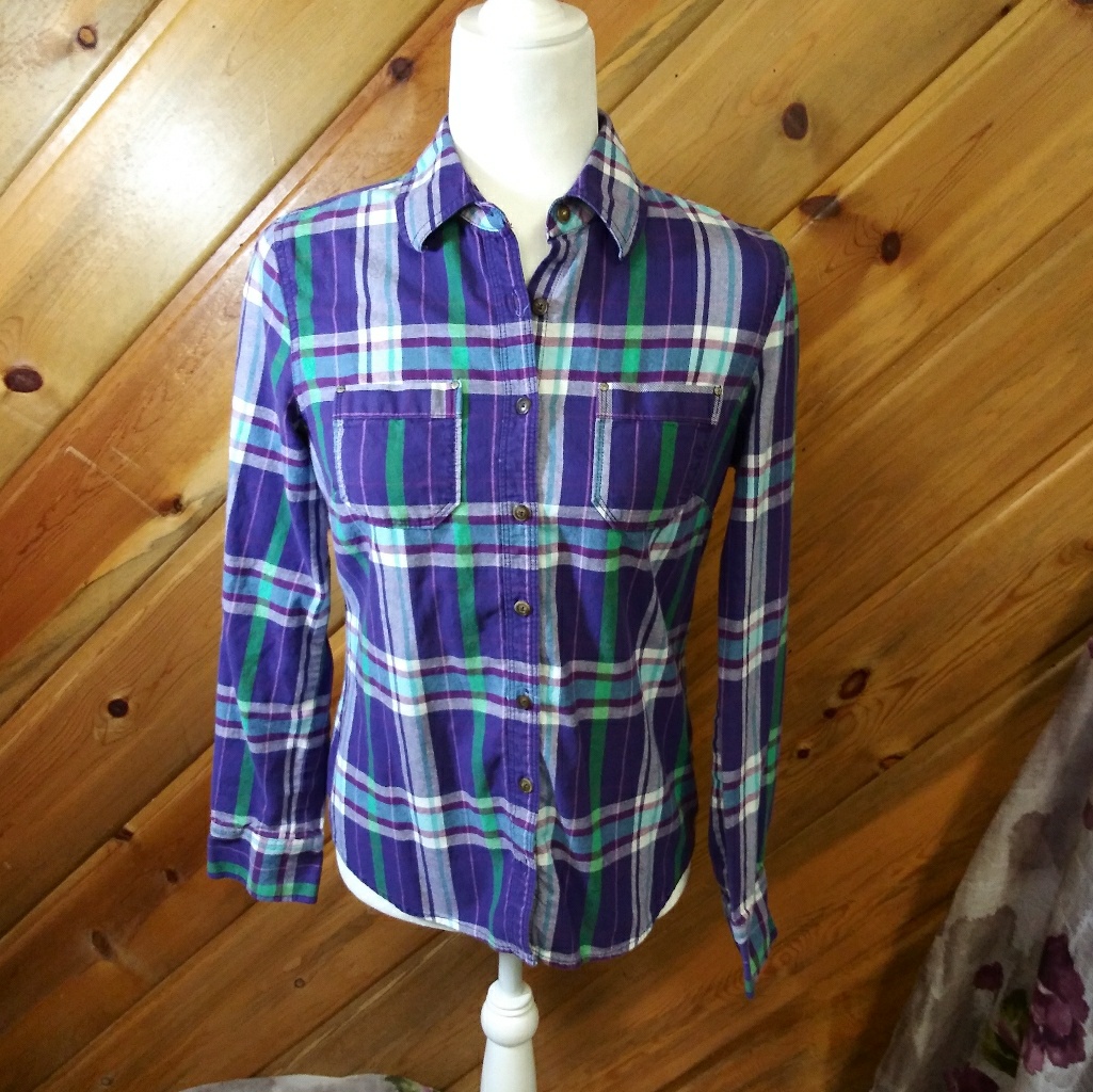 Aeropostale Long Sleeve Button Up Medium